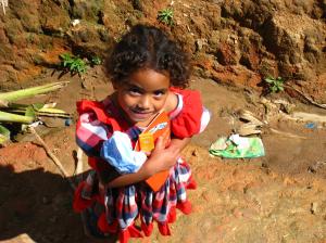 Blij met de tekenspullen