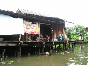 Woning aan de klong