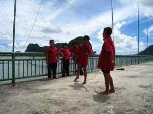 Springtouwen op het schoolplein