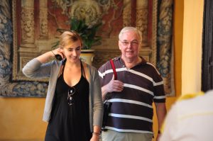 Vader en dochter in koninklijk paleis