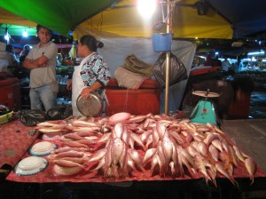 Vismarkt op de night market