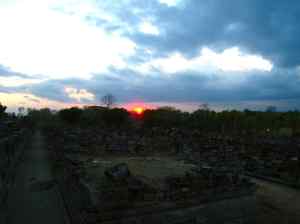 Zonsondergang bij Prambanan